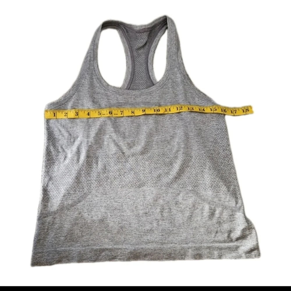 Lululemon Womens Gray Swiftly Tech Racerback Workout Running Tank Top 2.0 8